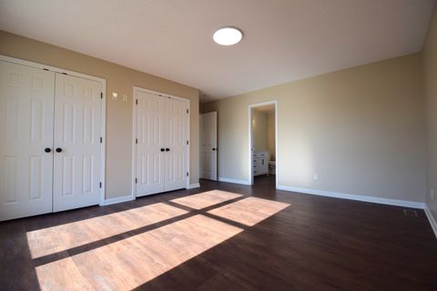 Tiny photo for 1024 Mulligan Drive #1024, Mt Vernon, IL 62864 (MLS # 12596417)