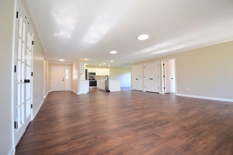 Tiny photo for 1024 Mulligan Drive #1024, Mt Vernon, IL 62864 (MLS # 12596417)