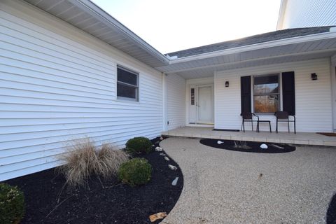 Tiny photo for 1024 Mulligan Drive #1024, Mt Vernon, IL 62864 (MLS # 12596417)