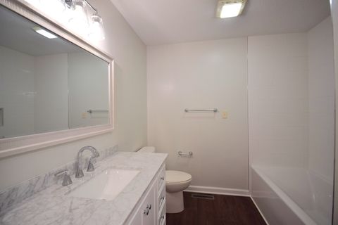 Tiny photo for 1024 Mulligan Drive #1024, Mt Vernon, IL 62864 (MLS # 12596417)