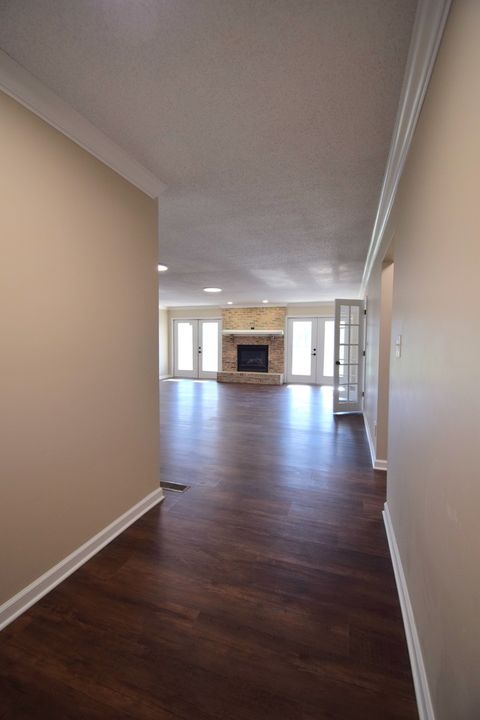 Tiny photo for 1024 Mulligan Drive #1024, Mt Vernon, IL 62864 (MLS # 12596417)