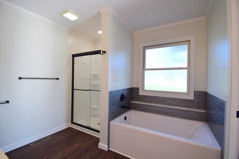 Tiny photo for 1024 Mulligan Drive #1024, Mt Vernon, IL 62864 (MLS # 12596417)