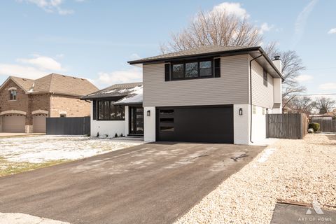 Tiny photo for 10433 S 83rd Avenue, Palos Hills, IL 60465 (MLS # 12595022)