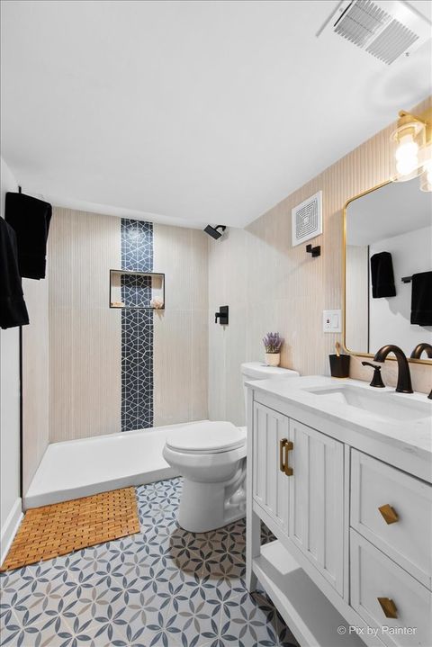 Tiny photo for 6322 N Monticello Avenue, Chicago, IL 60659 (MLS # 12536846)