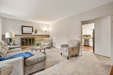 Tiny photo for 3103 15 Street A, Moline, IL 61265 (MLS # 12608743)