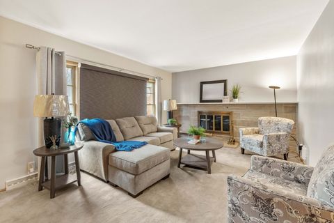 Tiny photo for 3103 15 Street A, Moline, IL 61265 (MLS # 12608743)