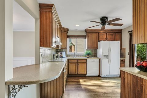 Tiny photo for 223 Litchfield Court, Grayslake, IL 60030 (MLS # 12458212)