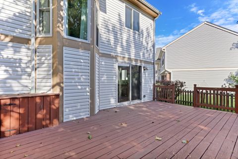 Tiny photo for 223 Litchfield Court, Grayslake, IL 60030 (MLS # 12458212)
