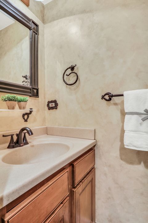 Tiny photo for 223 Litchfield Court, Grayslake, IL 60030 (MLS # 12458212)