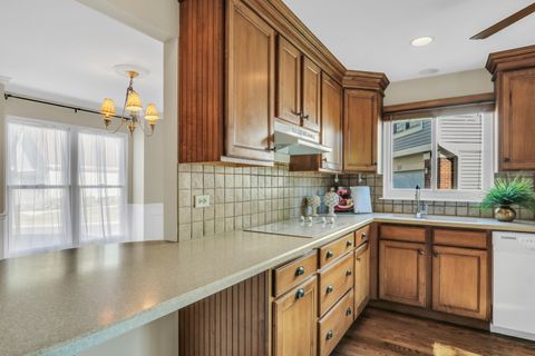 Tiny photo for 223 Litchfield Court, Grayslake, IL 60030 (MLS # 12458212)