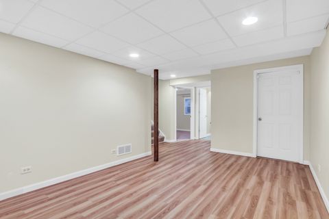 Tiny photo for 223 Litchfield Court, Grayslake, IL 60030 (MLS # 12458212)
