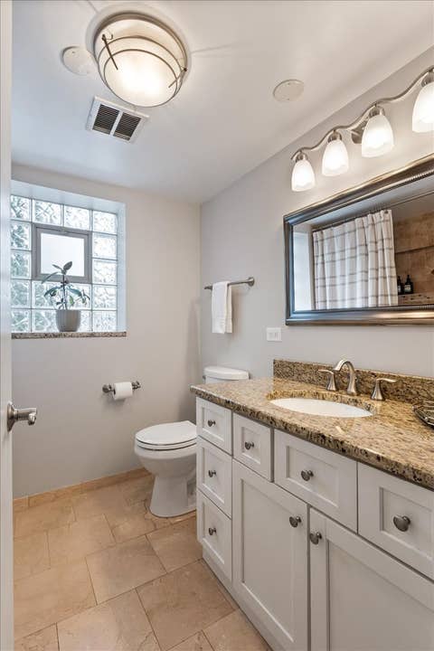 Tiny photo for 6959 N Ridge Boulevard #1D, Chicago, IL 60645 (MLS # 12718577)