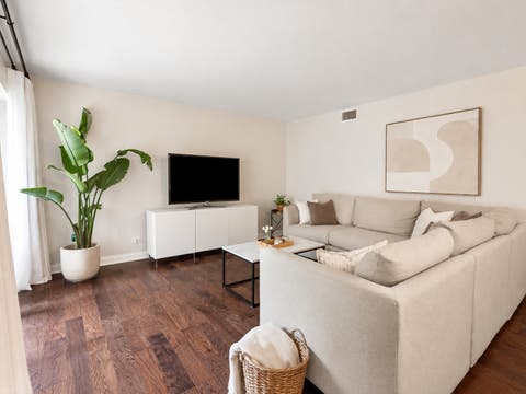 Tiny photo for 6959 N Ridge Boulevard #1D, Chicago, IL 60645 (MLS # 12718577)