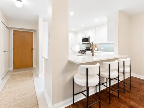 Tiny photo for 6959 N Ridge Boulevard #1D, Chicago, IL 60645 (MLS # 12718577)
