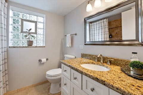 Tiny photo for 6959 N Ridge Boulevard #1D, Chicago, IL 60645 (MLS # 12718577)