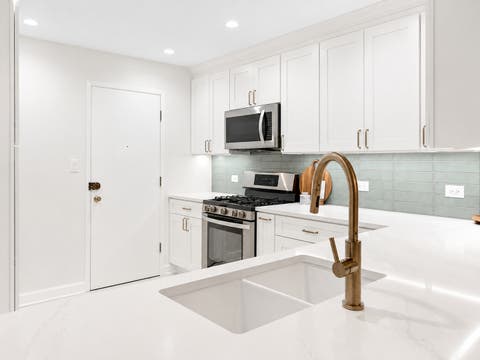 Tiny photo for 6959 N Ridge Boulevard #1D, Chicago, IL 60645 (MLS # 12718577)