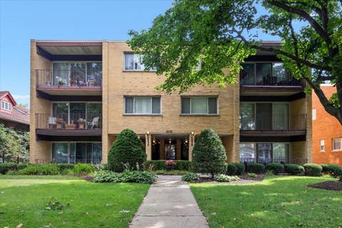 Photo of 6959 N Ridge Boulevard #1D, Chicago, IL 60645 (MLS # 12718577)