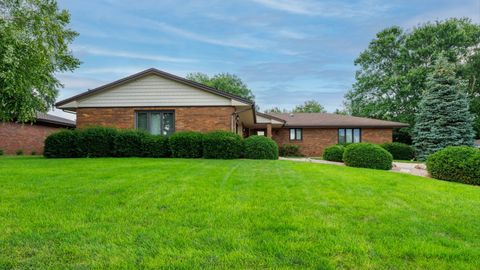 Tiny photo for 212 Hampton Drive, Bloomington, IL 61704 (MLS # 12438380)