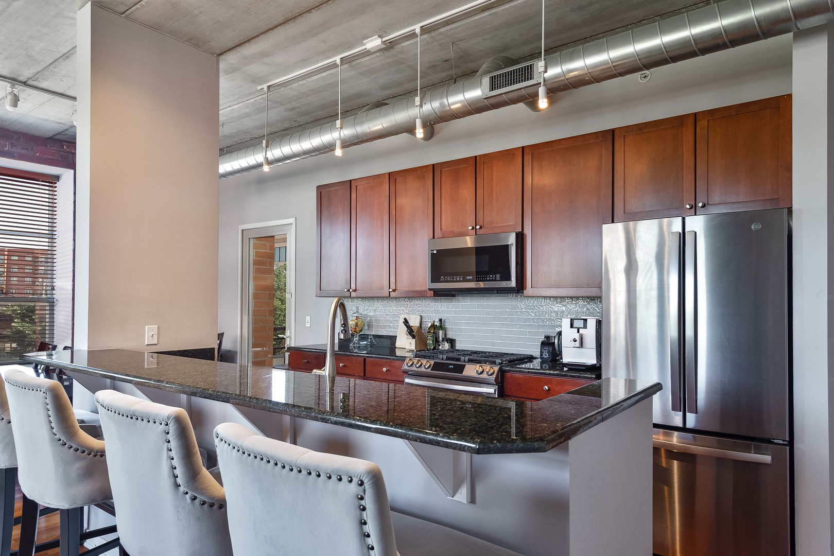647 Metropolitan Way 214