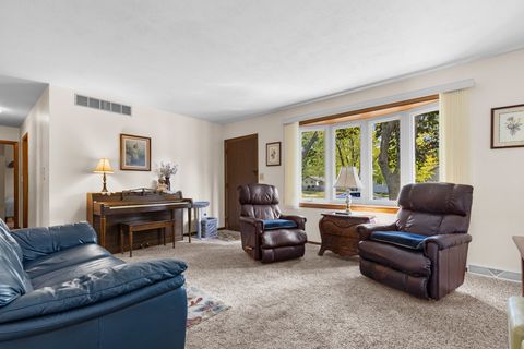 Tiny photo for 1223 ESMOND Drive, Rockford, IL 61108 (MLS # 12486670)
