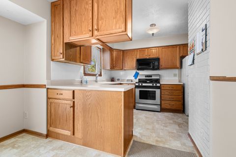 Tiny photo for 1223 ESMOND Drive, Rockford, IL 61108 (MLS # 12486670)