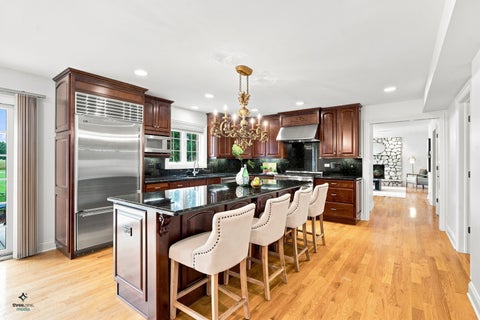 Tiny photo for 1403 W Wigwam Trail, Mount Prospect, IL 60056 (MLS # 12753174)