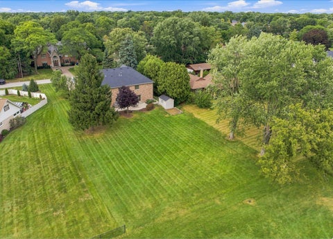 Tiny photo for 1403 W Wigwam Trail, Mount Prospect, IL 60056 (MLS # 12753174)