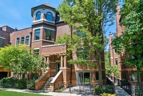 Photo of 1351 W Altgeld Street #3A, Chicago, IL 60614 (MLS # 12631258)