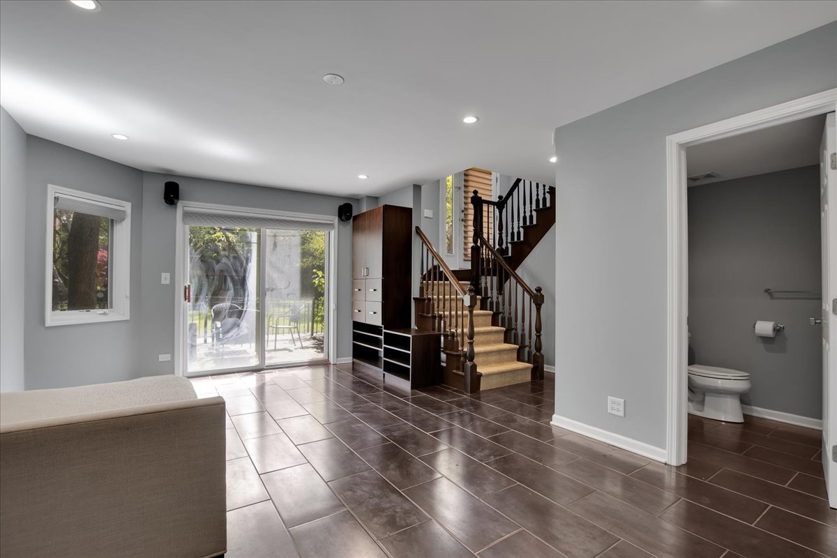 1351 W Altgeld Street 3A