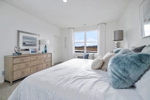 Tiny photo for 789 Mesa Lane, Pingree Grove, IL 60140 (MLS # 12486664)