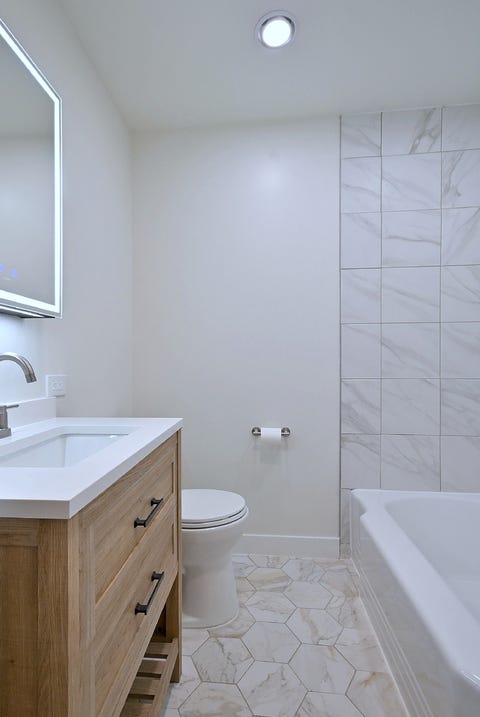 Tiny photo for 1620 N 73rd Court, Elmwood Park, IL 60707 (MLS # 12738099)