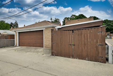 Tiny photo for 1620 N 73rd Court, Elmwood Park, IL 60707 (MLS # 12738099)