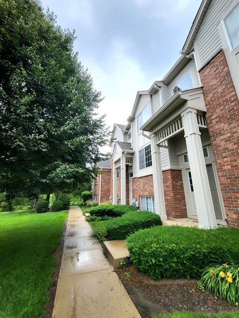 Photo of 3348 Cameron Drive, Elgin, IL 60124 (MLS # 12722941)