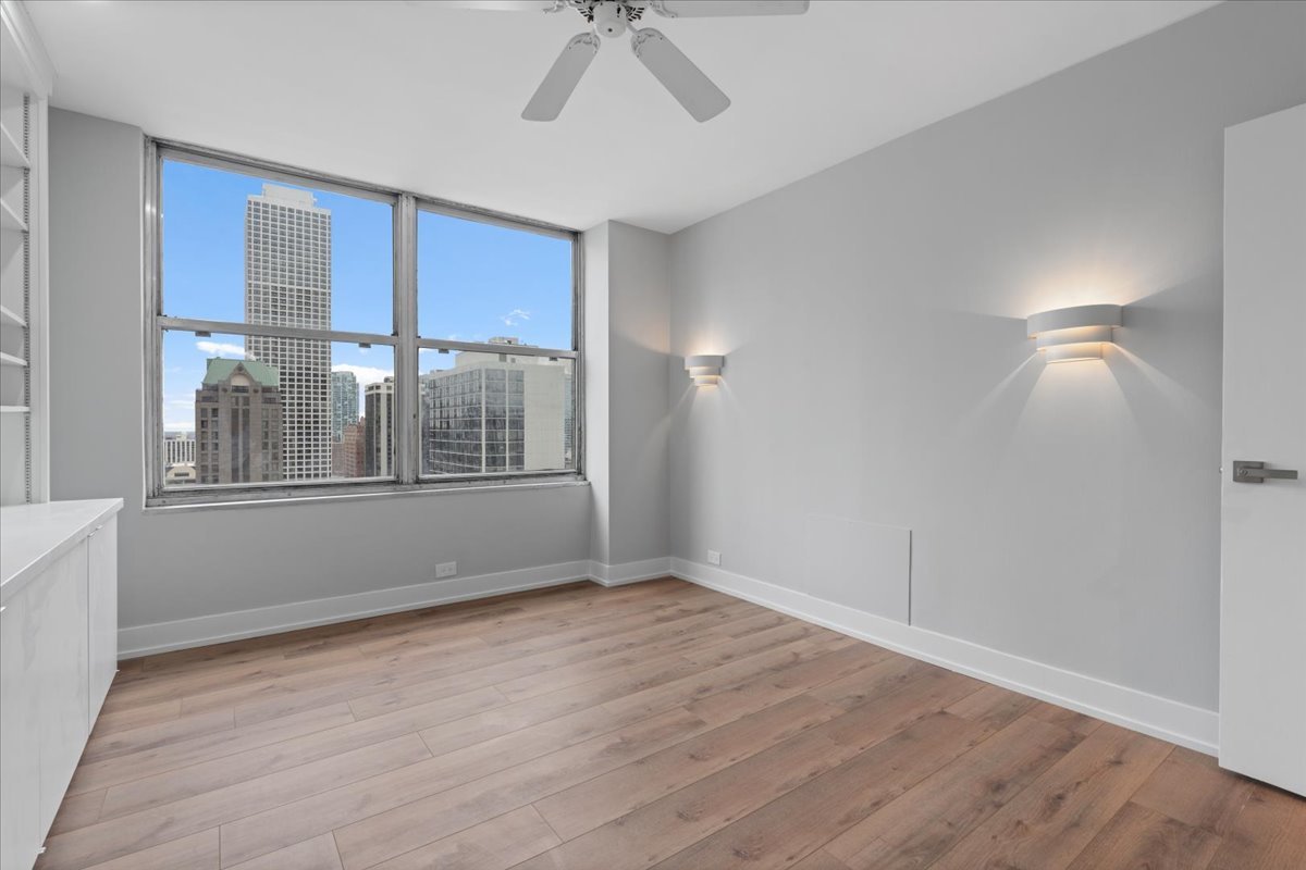 Chicago, Illinois 60611, United States, 2 Bedrooms Bedrooms, ,2 BathroomsBathrooms,Residential,Active,254824