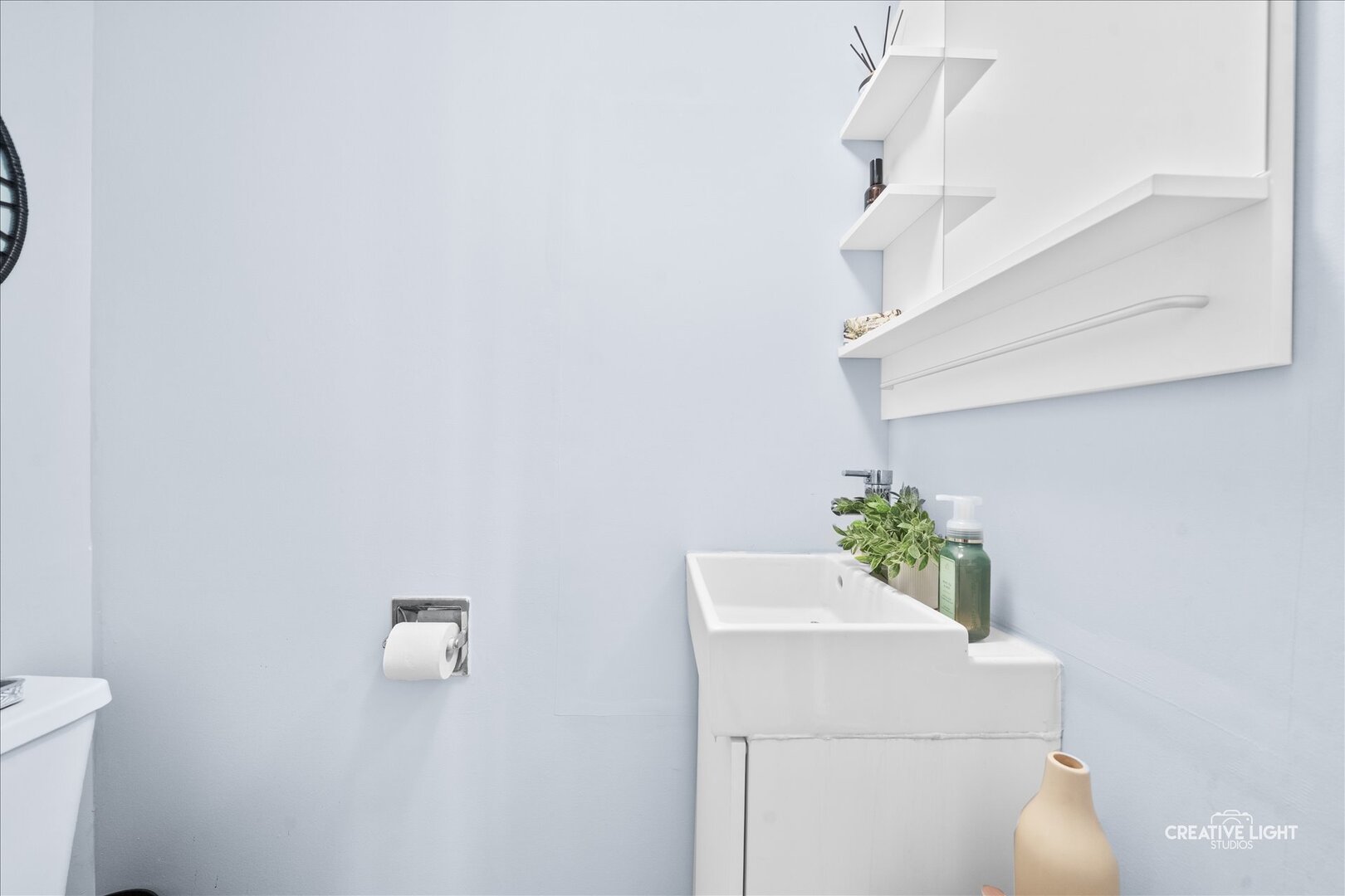 2437 Devonshire Court