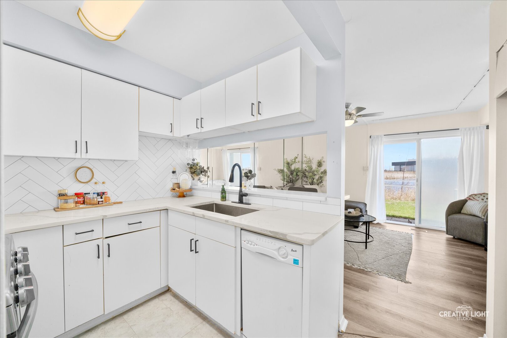 2437 Devonshire Court