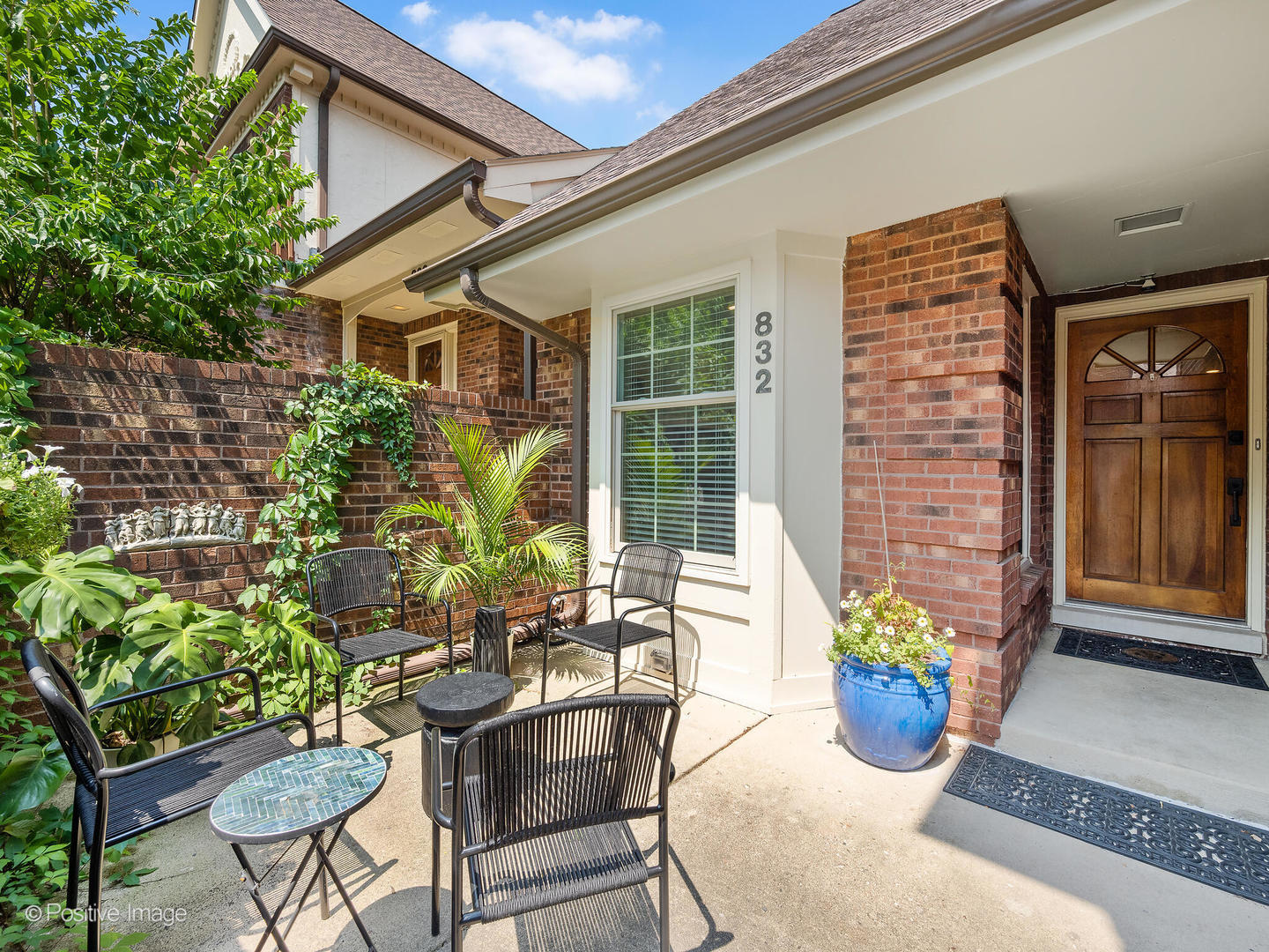 832 N Driveway Road