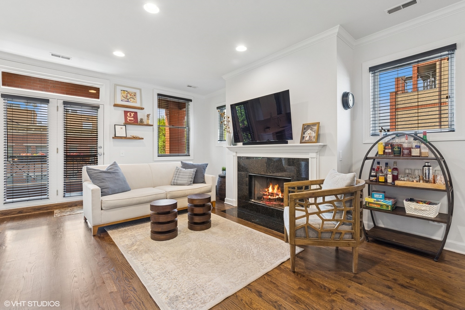 1726 W BELMONT Avenue 2