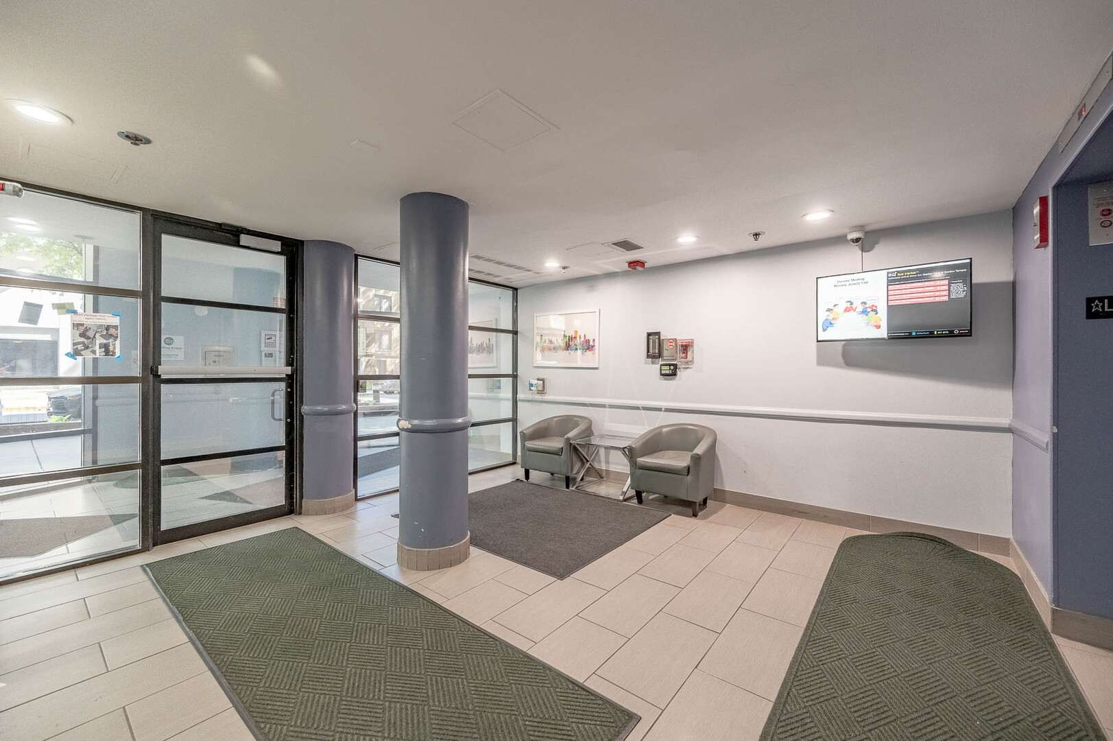 711 W Gordon Terrace 810