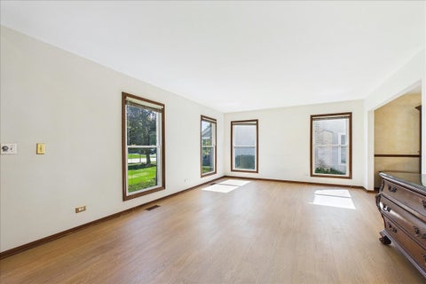 Tiny photo for 124 Corsaire Lane, Schaumburg, IL 60173 (MLS # 12771740)