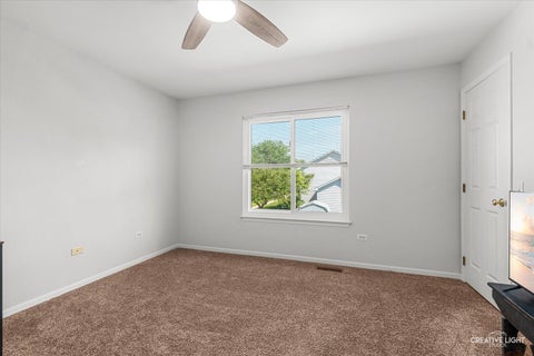 Tiny photo for 52 Blackberry Trail, Aurora, IL 60506 (MLS # 12752346)