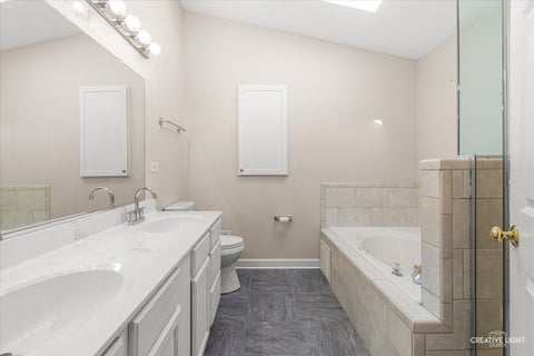 Tiny photo for 52 Blackberry Trail, Aurora, IL 60506 (MLS # 12752346)