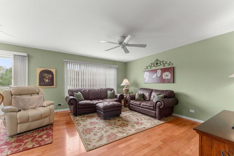 Tiny photo for 1256 Pennsbury Lane, Aurora, IL 60502 (MLS # 12769165)