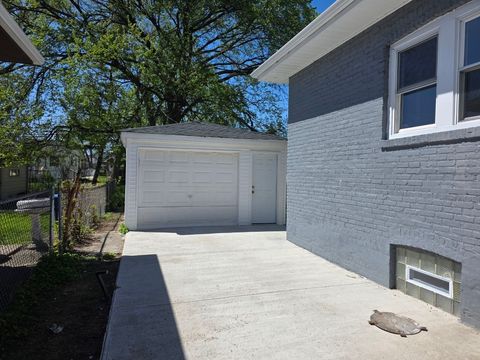Tiny photo for 2010 S 7th Avenue, Maywood, IL 60153 (MLS # 12624051)