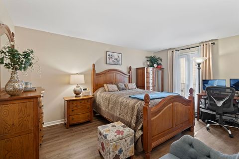 Tiny photo for 4115 W 98th Street #B, Oak Lawn, IL 60453 (MLS # 12572395)