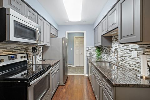 Tiny photo for 4115 W 98th Street #B, Oak Lawn, IL 60453 (MLS # 12572395)