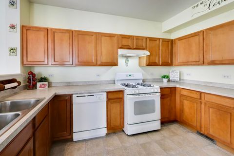 Tiny photo for 3003 Roxbury Court, Joliet, IL 60435 (MLS # 12577846)