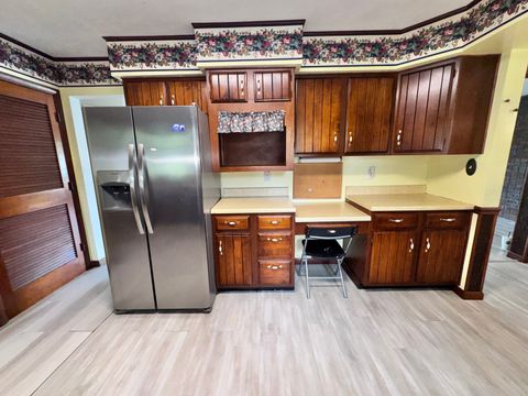 Tiny photo for 17 Crestwood LN, Centralia, IL 62801 (MLS # 12658935)
