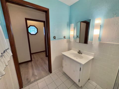 Tiny photo for 17 Crestwood LN, Centralia, IL 62801 (MLS # 12658935)