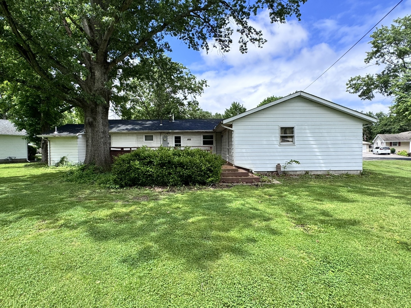 17 Crestwood